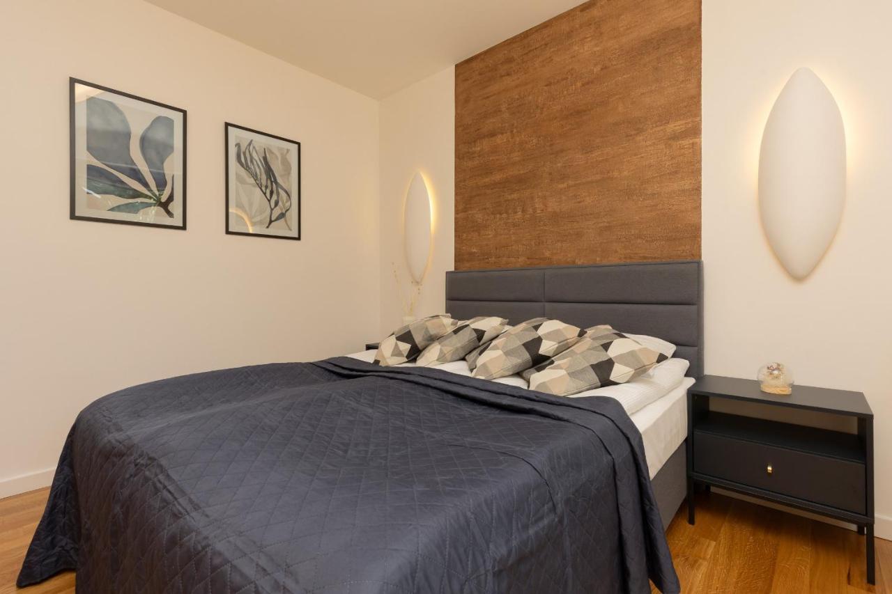 Old Mokotow Spacious Two-Bedroom Apartment By Noclegi Renters Varsovia Exterior foto