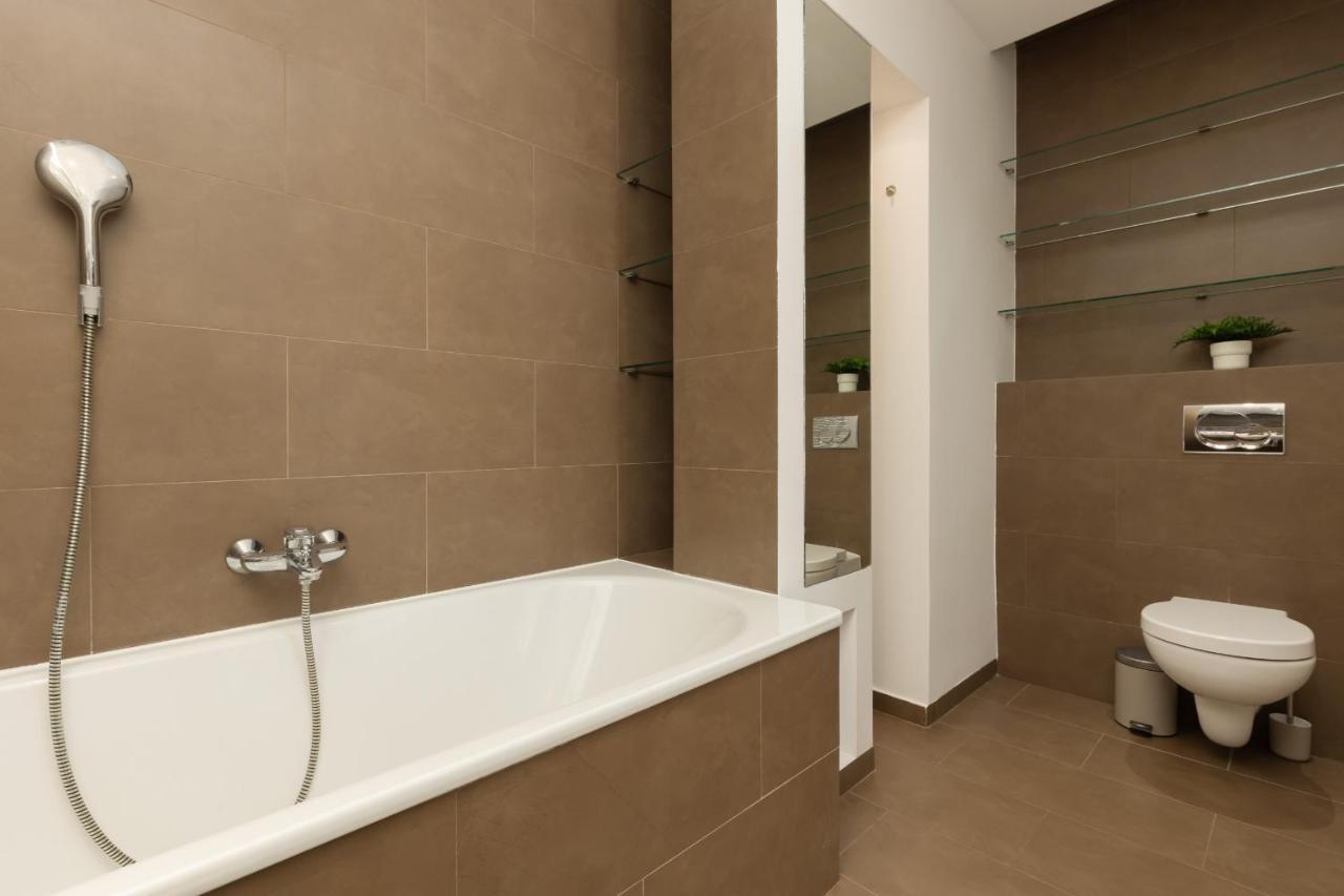 Old Mokotow Spacious Two-Bedroom Apartment By Noclegi Renters Varsovia Exterior foto